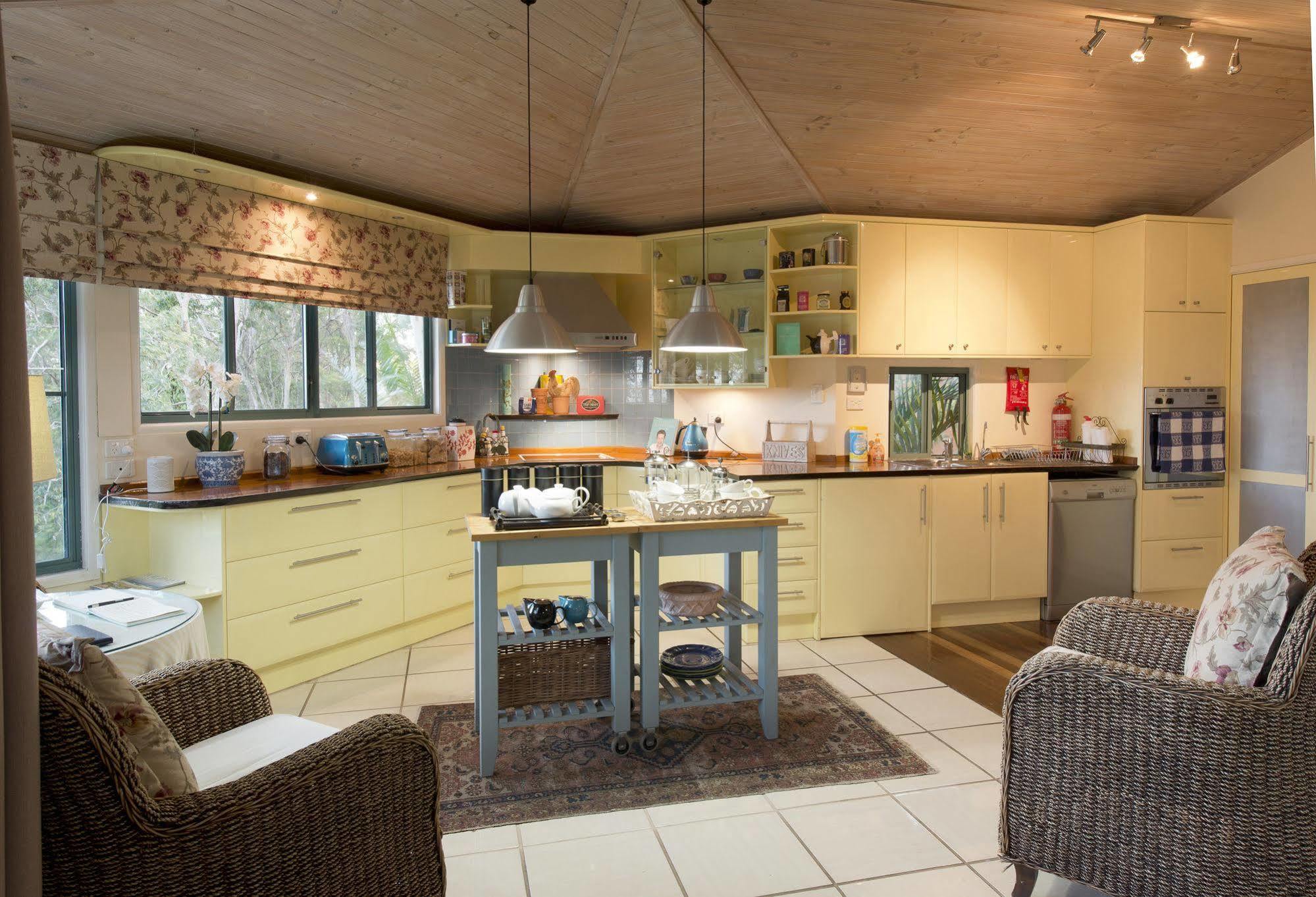 Arabella Guesthouse Alexandra Headland Eksteriør billede