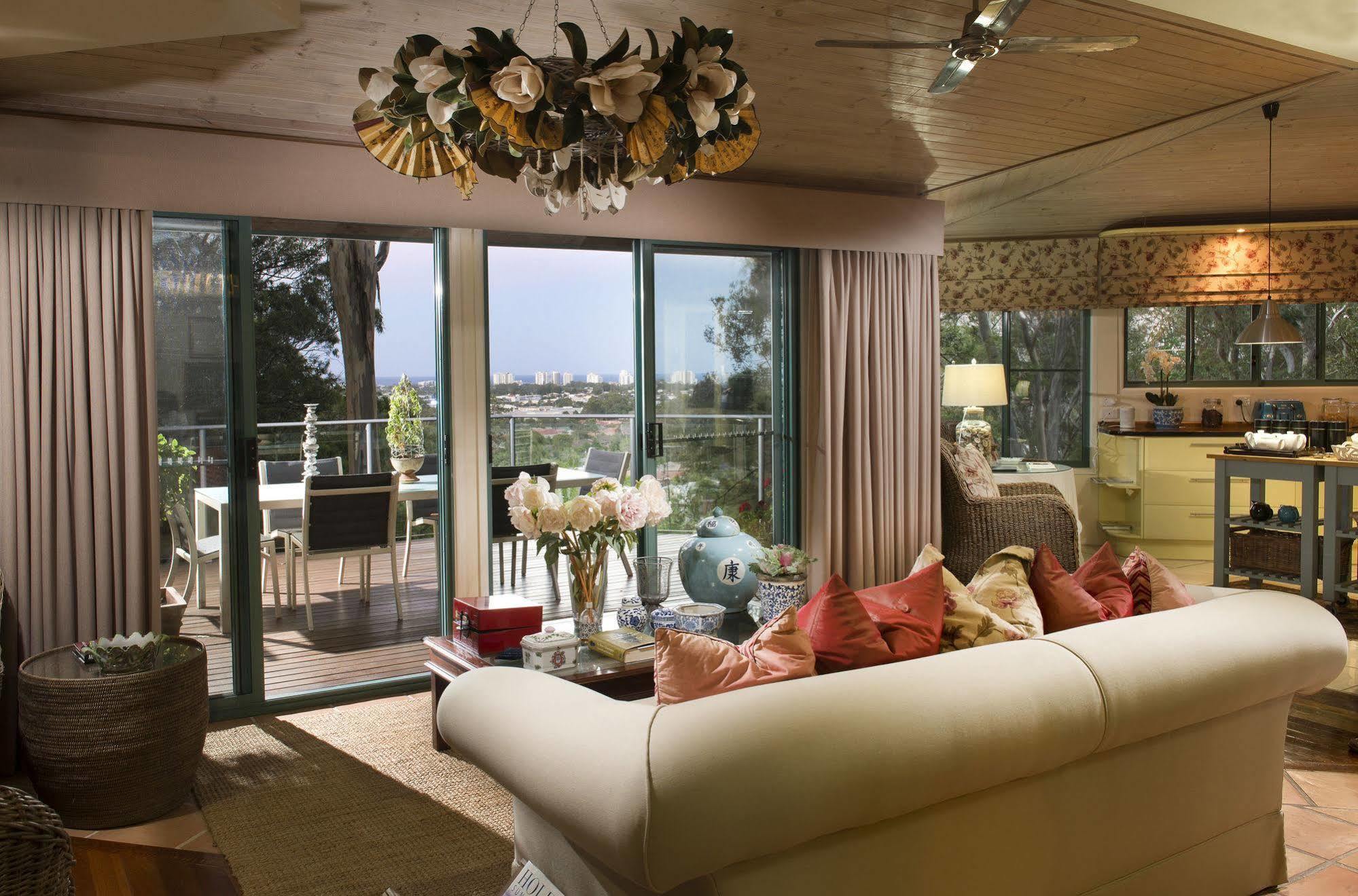 Arabella Guesthouse Alexandra Headland Eksteriør billede